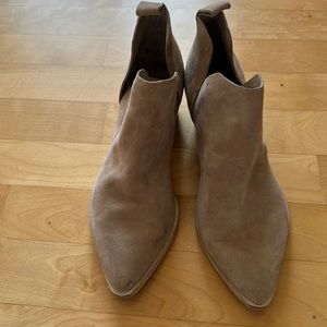 Dolce vita tan suede booties